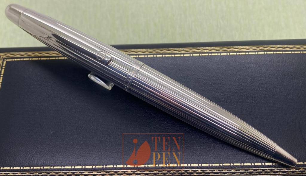 90s ALFRED DUNHILL スイングトップ　ピュアリネン　イタリア製 90s ALFRED DUNHILL スイングトップ ピュアリネン イタリア製